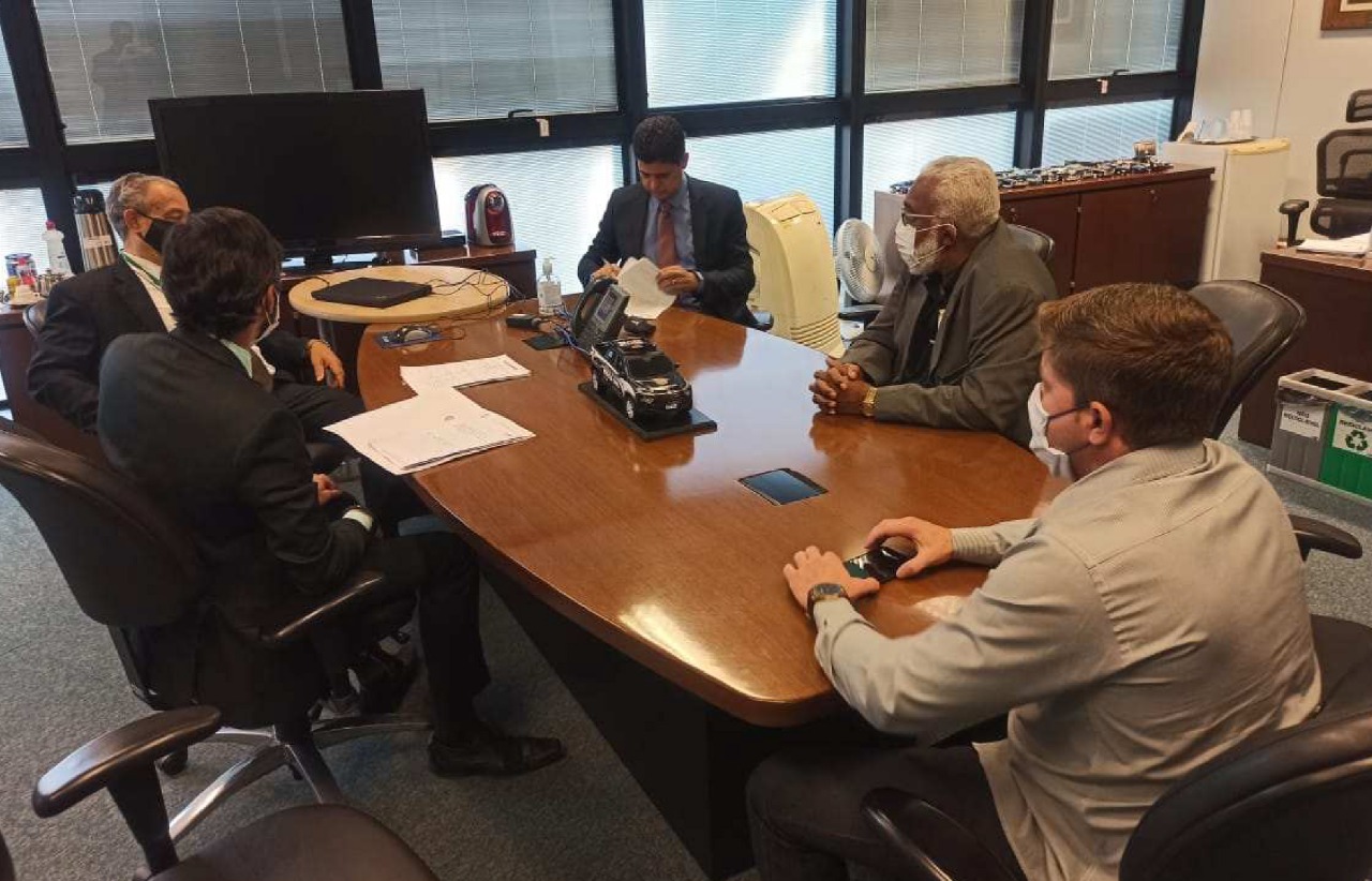 Plantões digitais – Sindpol/MG se reúne com Chefe da PCMG