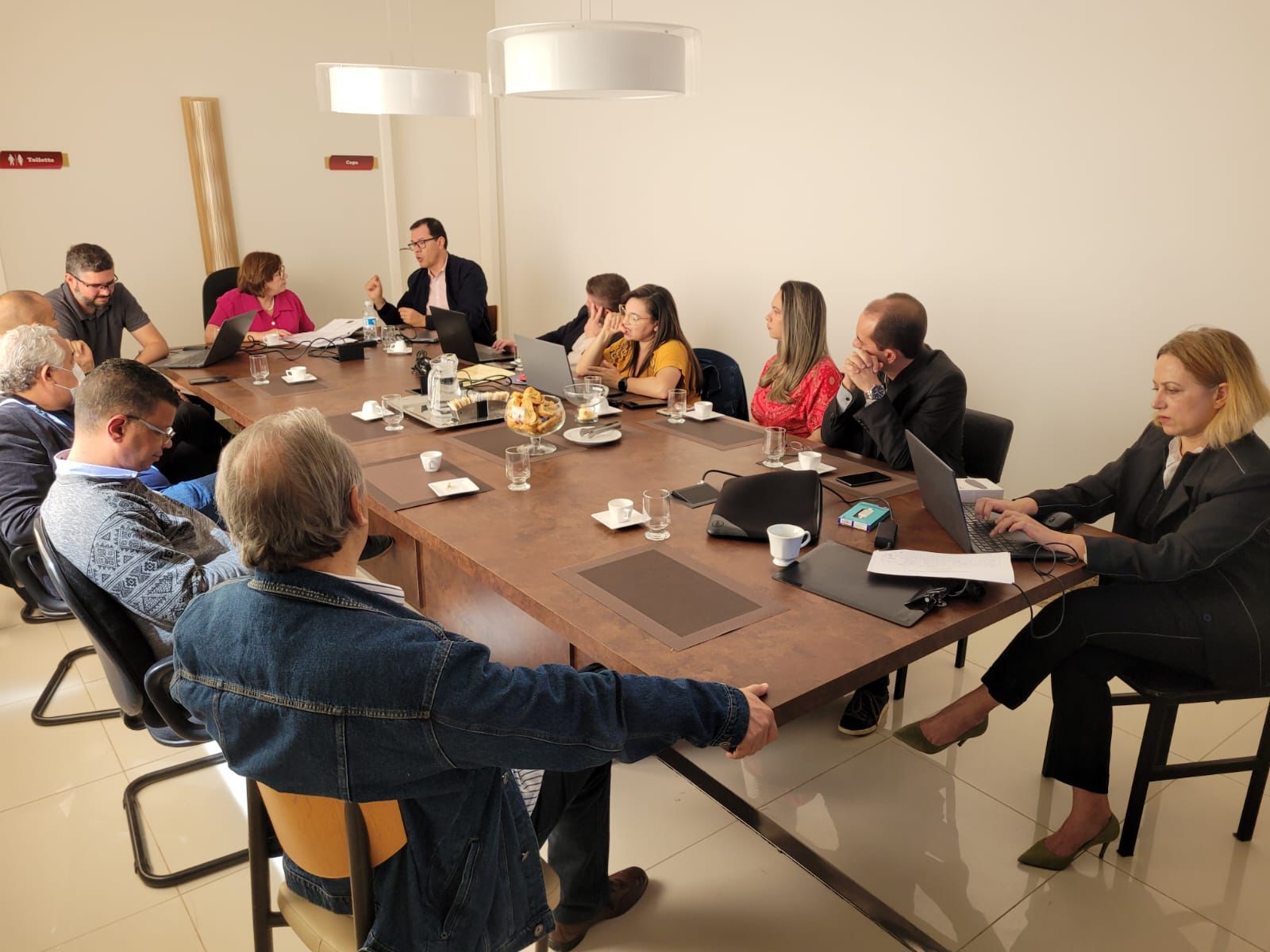 ENTIDADES DA PCMG SEGUEM UNIDAS PARA PROPOR MELHORIAS NA PROGRESSÃO E PROMOÇÃO DAS CARREIRAS