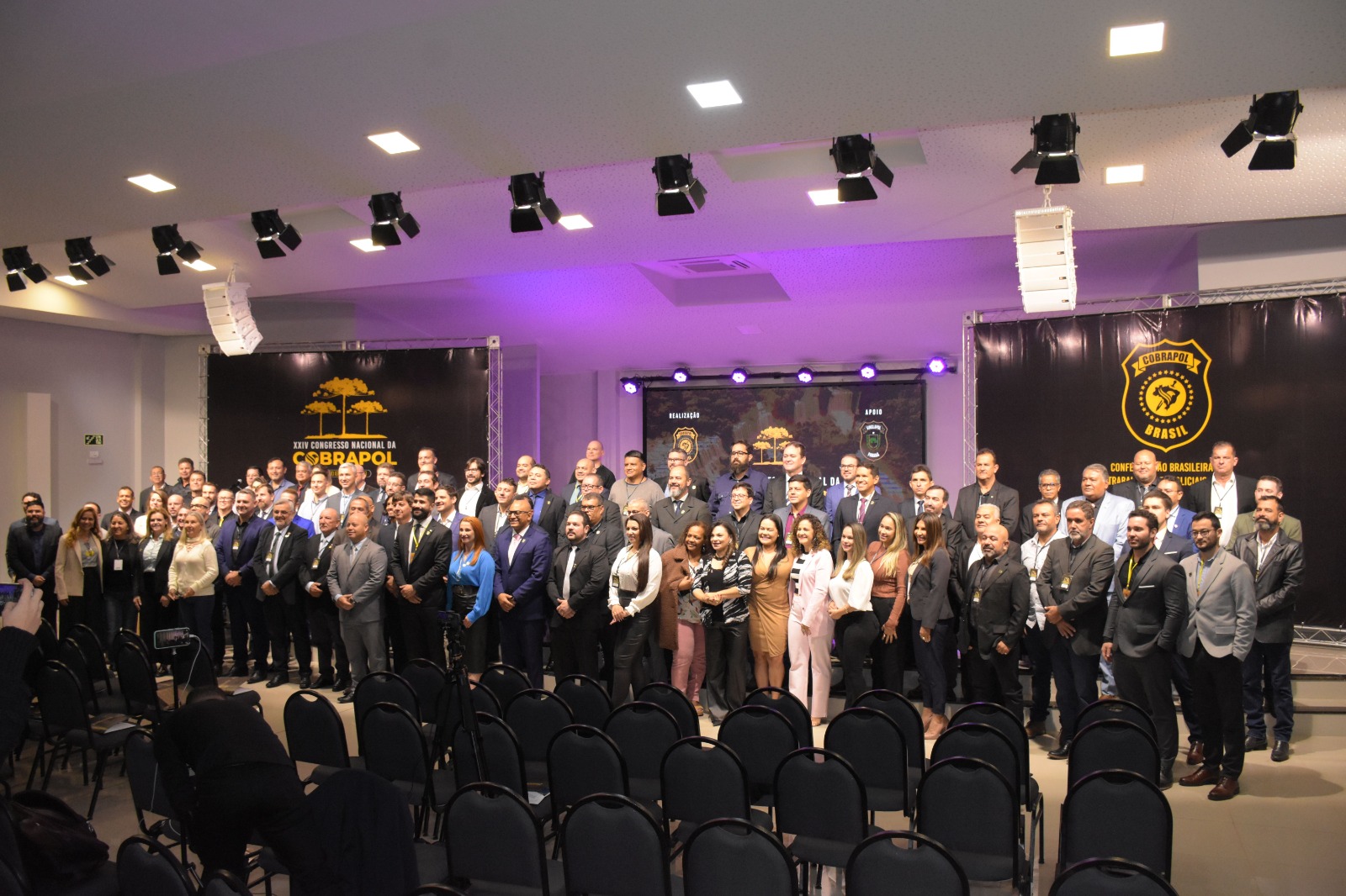 Sindpol/MG encerra participação no terceiro dia do Congresso Cobrapol