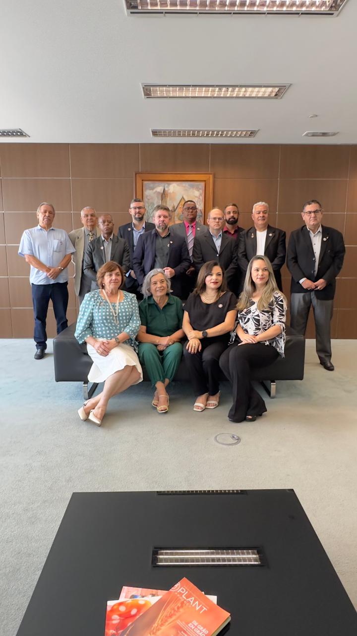 Sindpol/MG junto as entidades de classe em reunião com a Chefe de Polícia Dra. Letícia Gamboge e Secretário de Governo Gustavo Valadares, sobre as alterações da Lei Orgânica da PCMG.