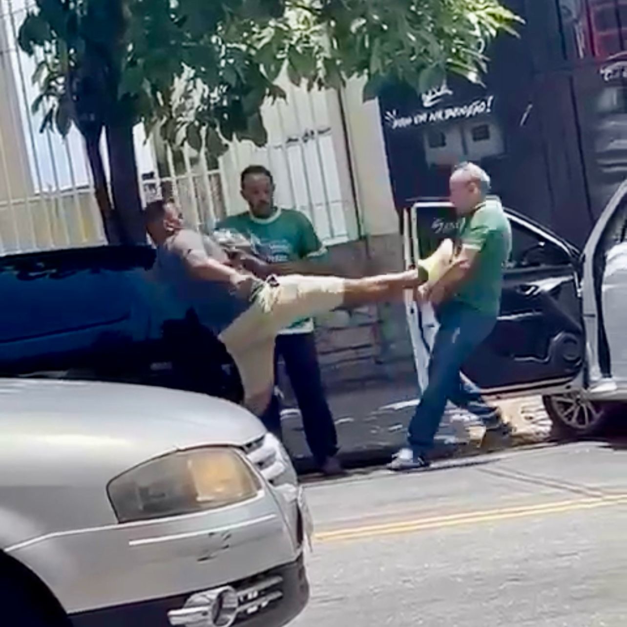 Parabéns aos policiais civis da 3ª REGIONAL DE VENDA NOVA e da 4ª DELEGACIA DE VENDA NOVA ?