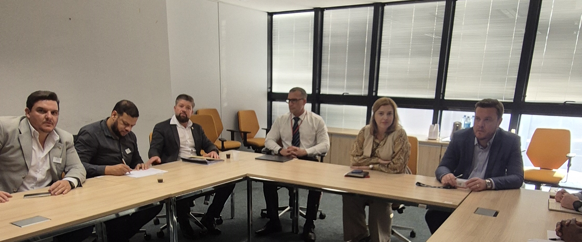 Sindpol se reúne com chefia da Polícia Civil para apresentar demandas da categoria